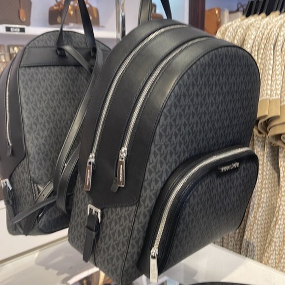 Michael Kors Jaycee Large Zip Pocket Backpack Black - Picture 6 of 16